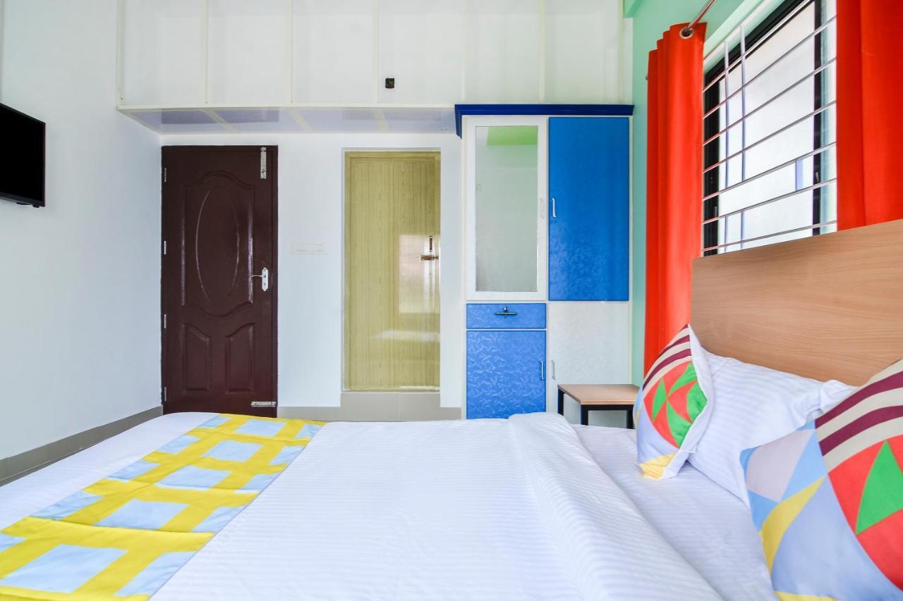 Oyo Home 81801 Akash Villa Trippapur Exterior foto
